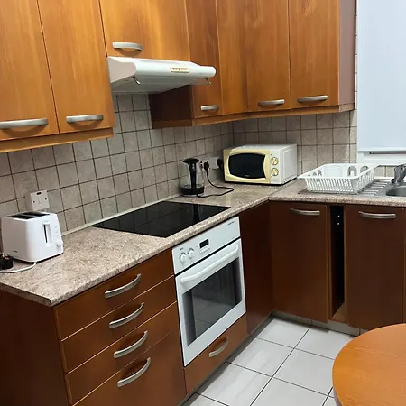 Makenzie 2 First Line Vandrarhem