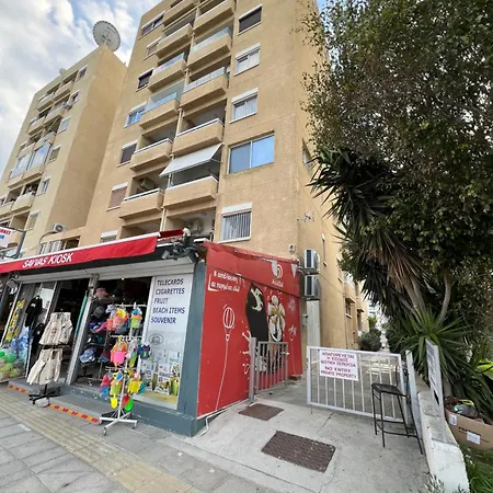 Makenzie 2 First Line Vandrarhem