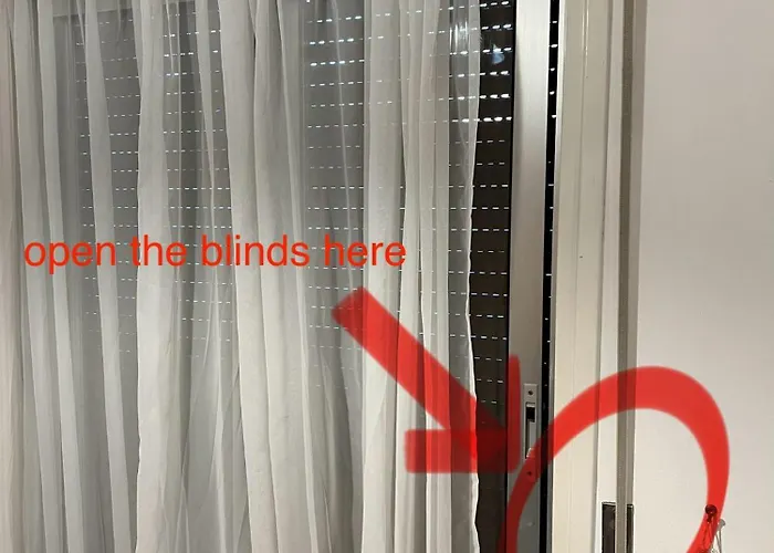 אכסניה Makenzie 2 First Line לרנקה