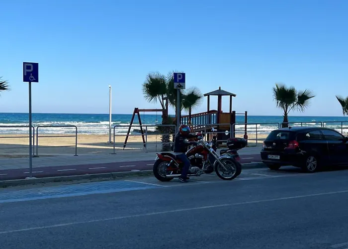 אכסניה Makenzie 2 First Line *