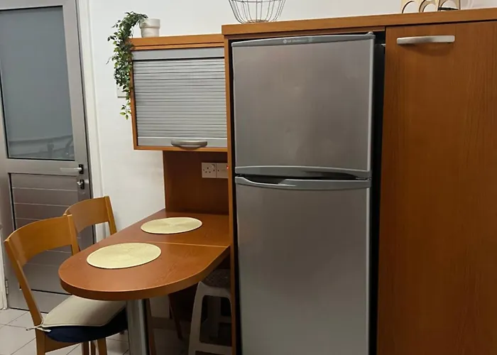 אכסניה Makenzie 2 First Line *