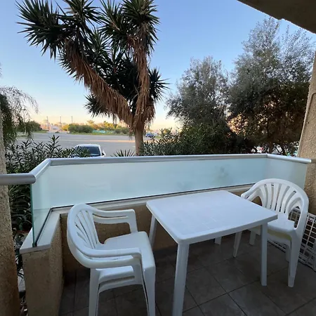 Makenzie 2 First Line Vandrerhjem *